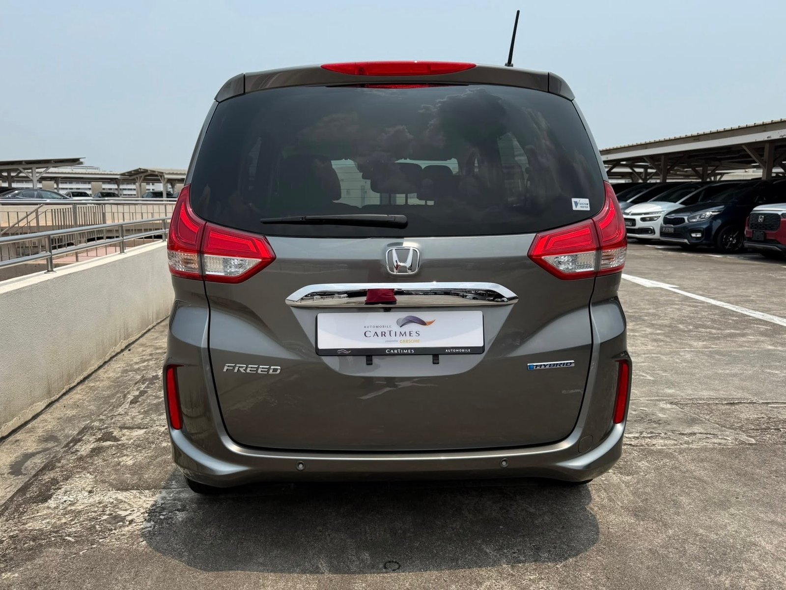Honda Freed Hybrid 1.5 G photo 5